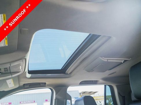 Used 2017 Chevrolet Tahoe LT image 12