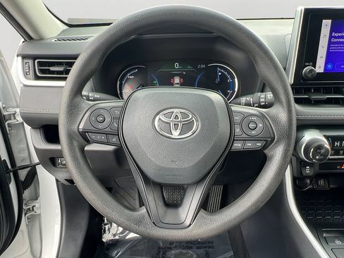 Used 2025 Toyota RAV4 XLE AWD/4WD image 12
