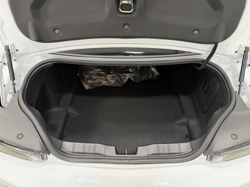 Used 2022 Chevrolet Camaro SS RWD image 13