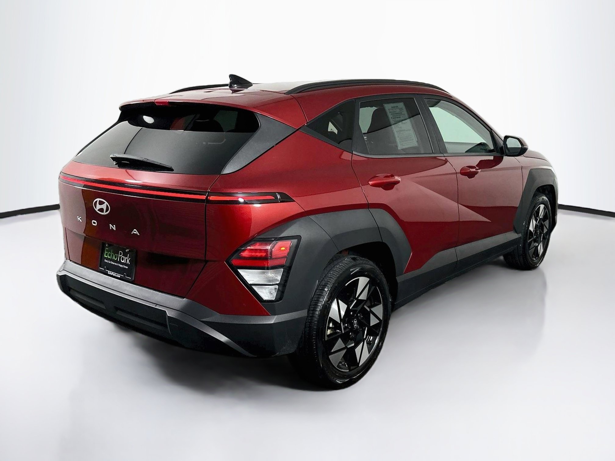Used 2025 Hyundai Kona SEL FWD image 9