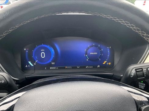 Used 2022 Ford Escape Titanium w/ Titanium Elite Package AWD/4WD image 13