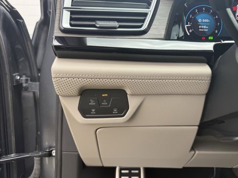 Used 2024 Volkswagen Atlas SEL Premium R-Line AWD/4WD image 14