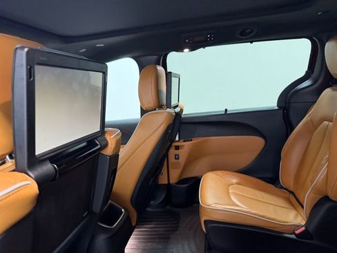 Used 2022 Chrysler Pacifica Pinnacle image 19