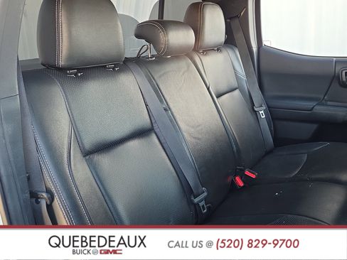 Used 2017 Toyota Tacoma TRD Sport w/ Premium & Technology Package image 34