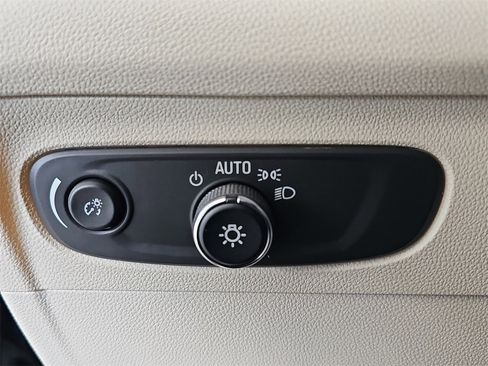 Used 2023 Buick Envision Preferred image 24