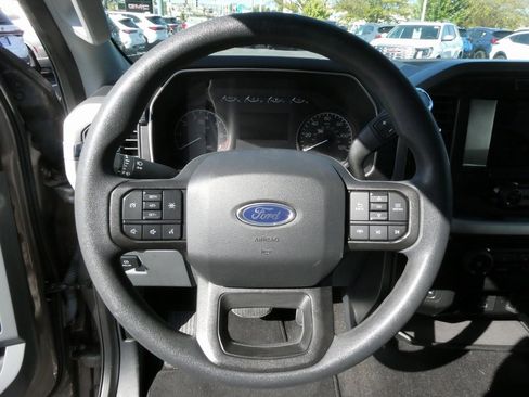 Used 2022 Ford F150 XLT image 4