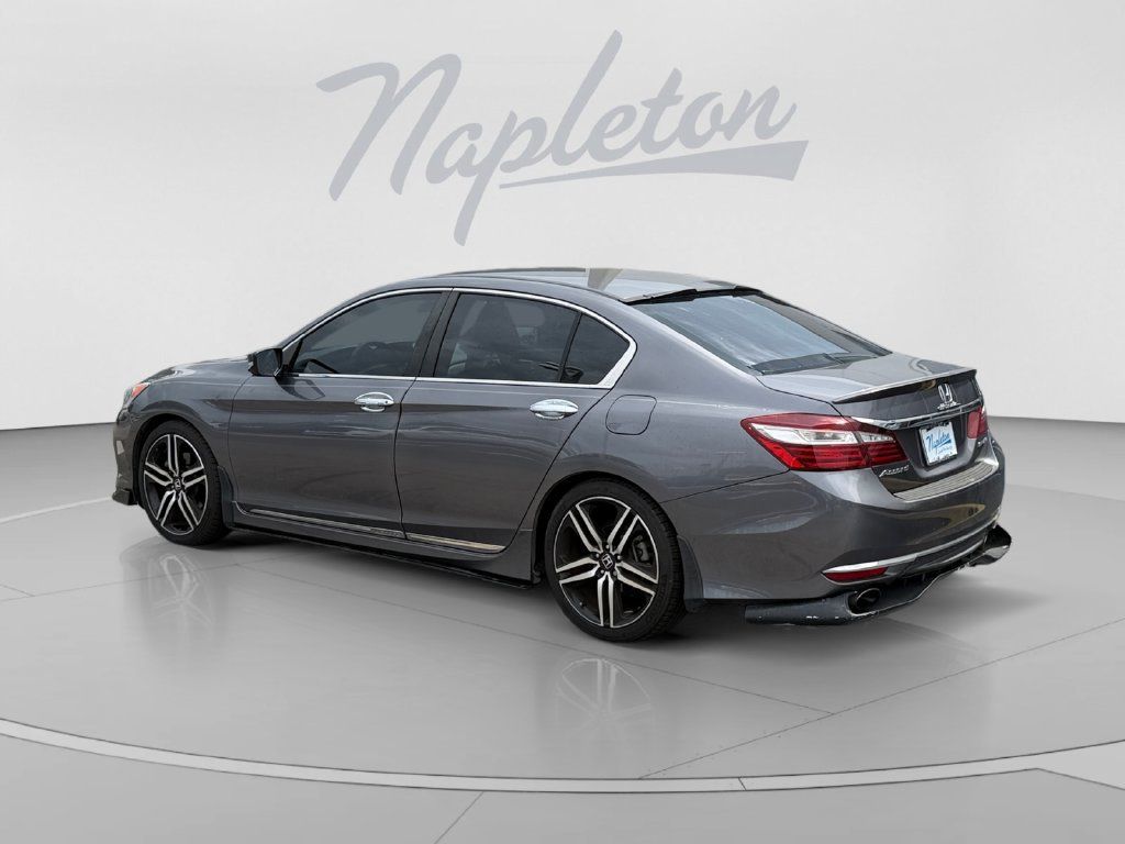 Used 2016 Honda Accord Sport image 3