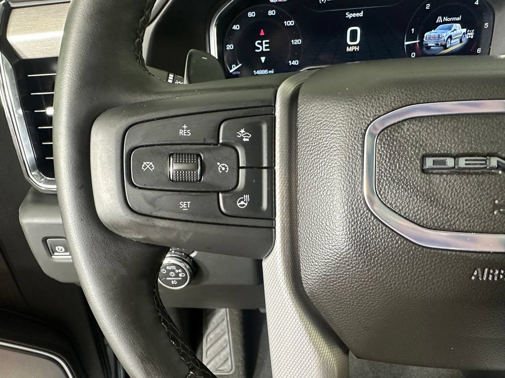 Used 2025 GMC Sierra 1500 Denali w/ Denali Reserve Package AWD/4WD image 13