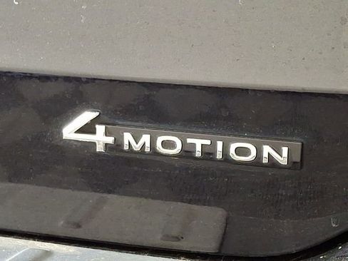 Used 2022 Volkswagen Taos SEL image 31