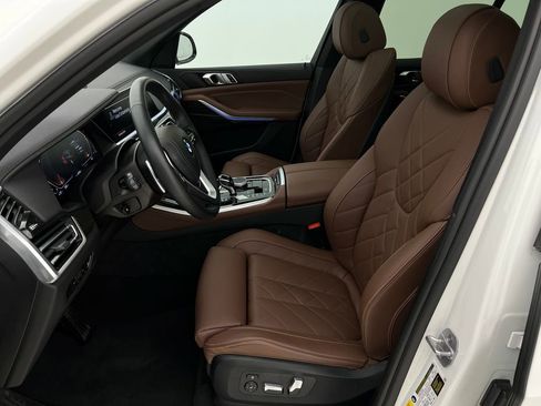 Certified 2023 BMW X5 xDrive40i w/ Parking Assistance Package image 11