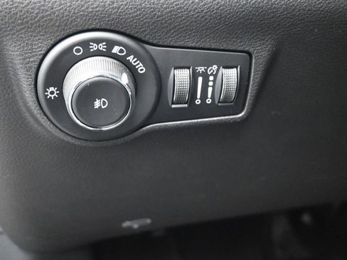 New 2026 Jeep Compass Latitude AWD/4WD image 21
