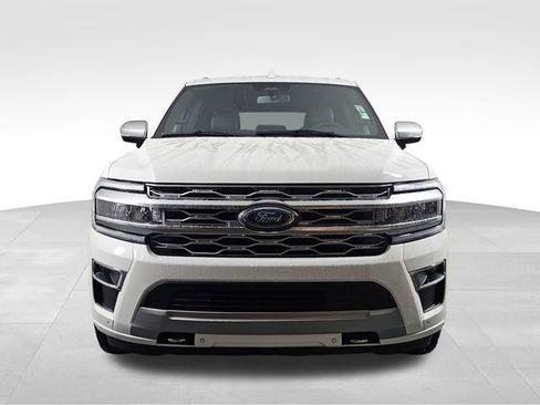 Used 2024 Ford Expedition Max Platinum image 2