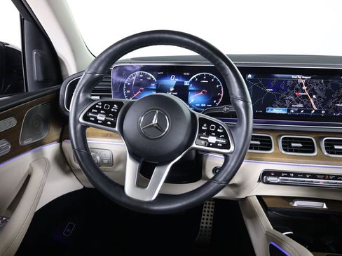 Certified 2022 Mercedes-Benz GLS 450 4MATIC image 45