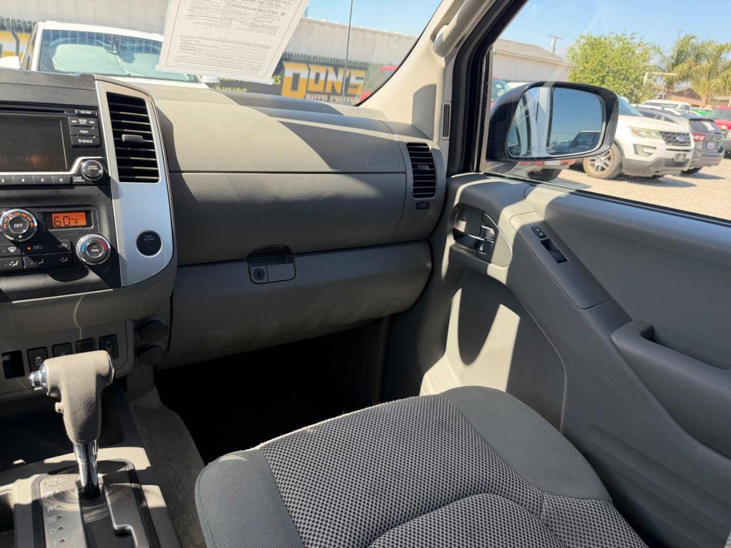 Used 2016 Nissan Frontier SV w/ SV Value Truck Package RWD image 26