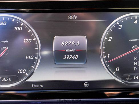 Used 2017 Mercedes-Benz S 550 Cabriolet image 39