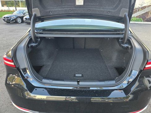 Used 2024 BMW i5 eDrive40i w/ Convenience Package image 16