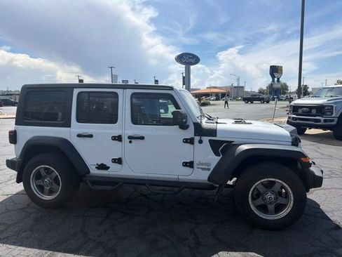 Used 2018 Jeep Wrangler Unlimited Sport S AWD/4WD image 4
