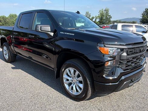 New 2026 Chevrolet Silverado 1500 Custom RWD image 5