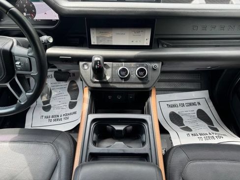 Used 2023 Land Rover Defender 110 X-Dynamic SE AWD/4WD image 27