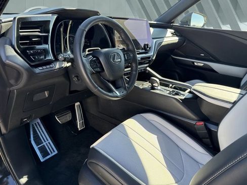 Certified 2026 Lexus TX 500h AWD w/ Technology Package image 11