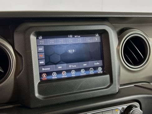 Used 2023 Jeep Wrangler Unlimited AWD/4WD image 19