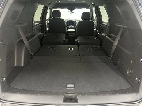 Used 2023 Chevrolet Traverse LT AWD/4WD image 27