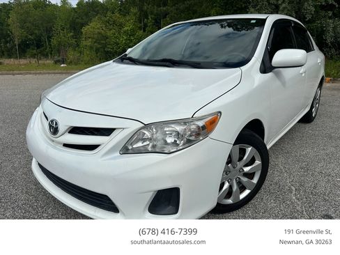 Used 2012 Toyota Corolla LE image 1