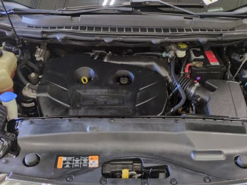 Used 2017 Ford Edge SEL w/ Equipment Group 201A AWD/4WD image 31