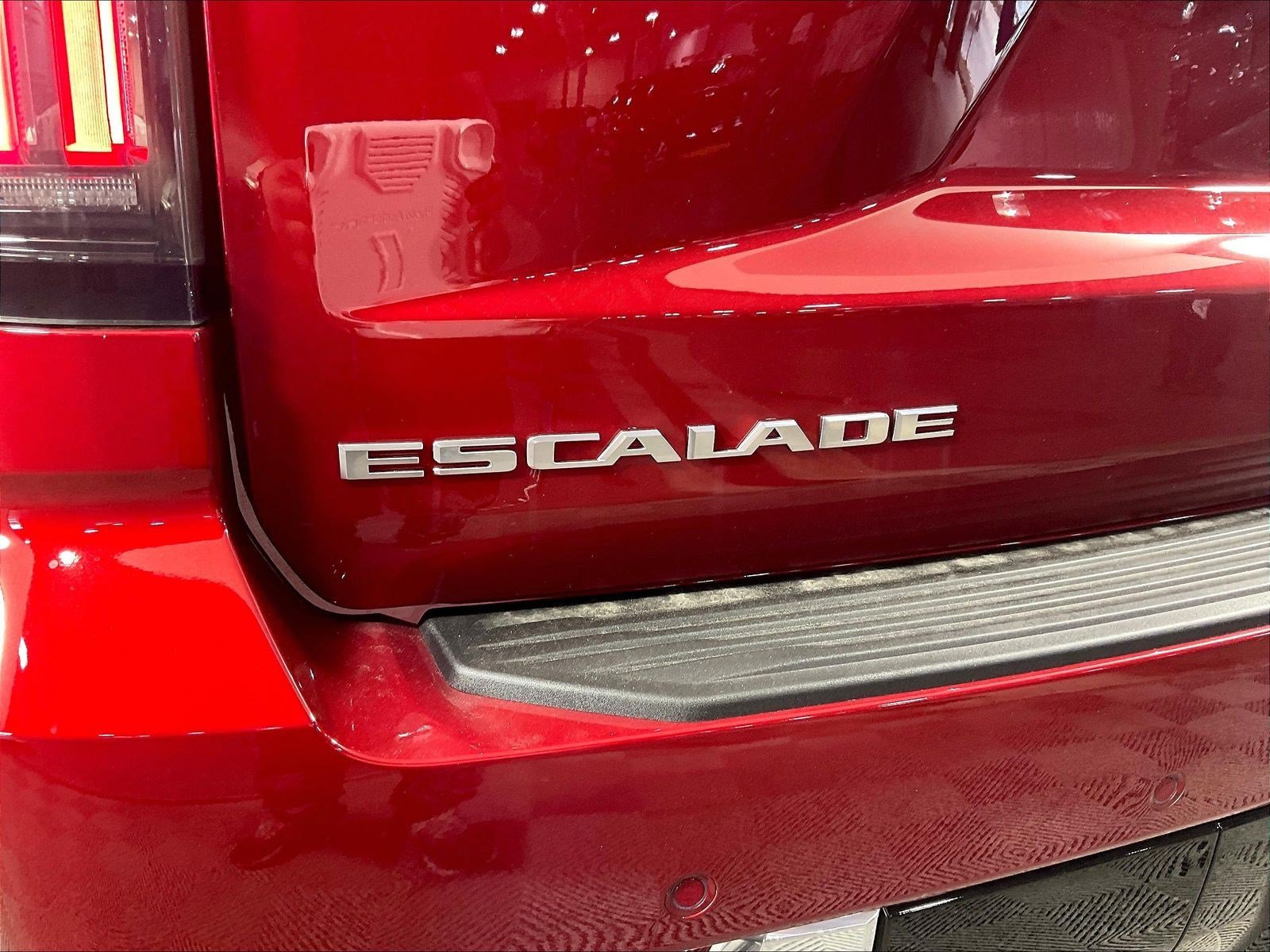 New 2026 Cadillac Escalade Luxury w/ Touring Package AWD/4WD image 16