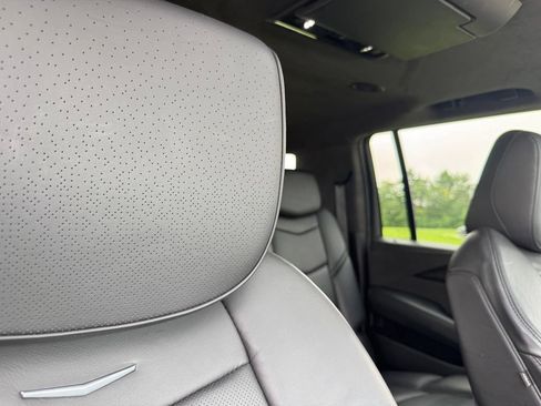 Used 2018 Cadillac Escalade ESV Platinum AWD/4WD image 30