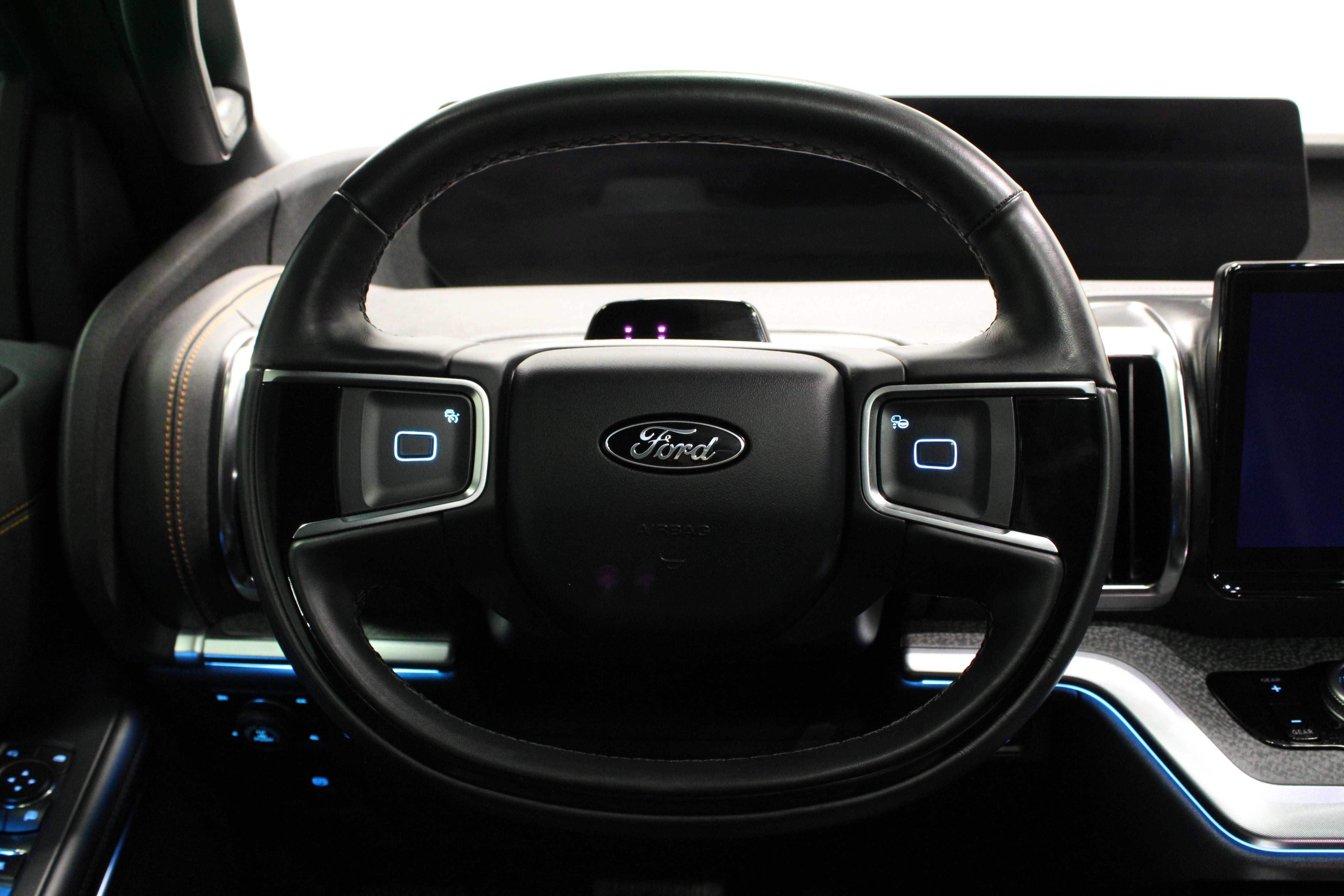 Used 2025 Ford Expedition Tremor AWD/4WD image 26