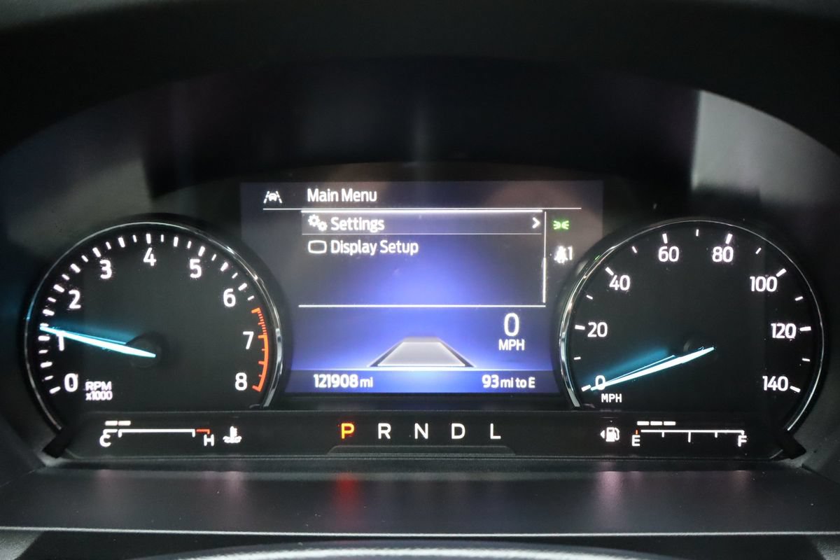 Used 2022 Ford Explorer XLT w/ Equipment Group 202A AWD/4WD image 35