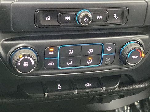 Certified 2017 Chevrolet Silverado 1500 Custom w/ Custom Convenience Package image 14