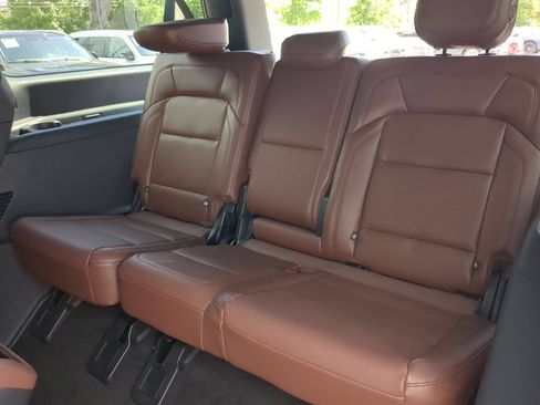 New 2026 Lincoln Navigator L Reserve AWD/4WD image 23