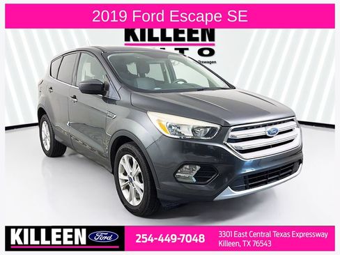 Used 2019 Ford Escape SE FWD image 1