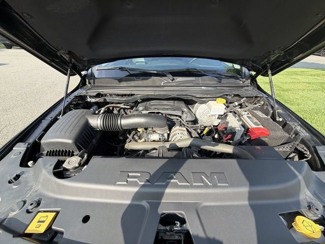 Used 2022 RAM 1500 Laramie AWD/4WD image 14