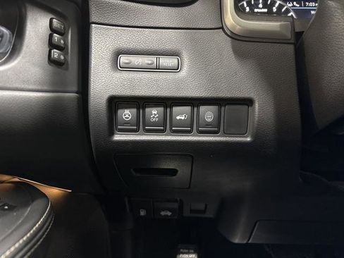 Used 2021 Nissan Murano SL w/ SL Moonroof Package image 16