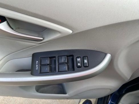Used 2014 Toyota Prius Two FWD image 16