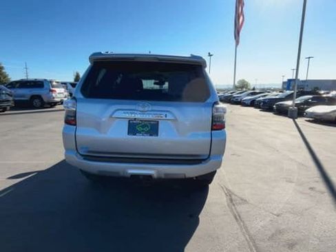 Used 2024 Toyota 4Runner SR5 image 7