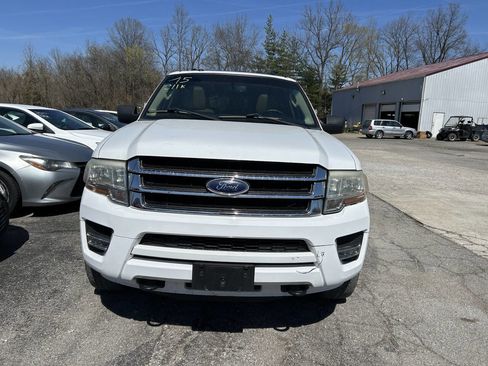 Used 2015 Ford Expedition EL XLT w/ Equipment Group 201A image 8