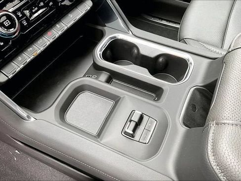 New 2025 GMC Sierra 2500 Denali image 9