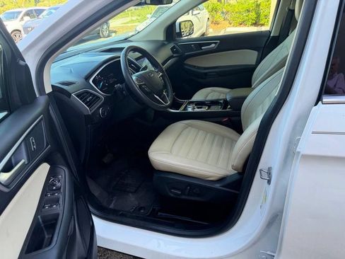 Used 2020 Ford Edge SEL w/ Convenience Package FWD image 16
