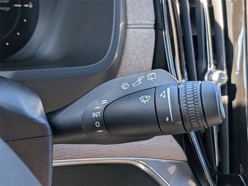 New 2026 Volvo XC90 T8 Plus w/ Protection Package Premier image 35