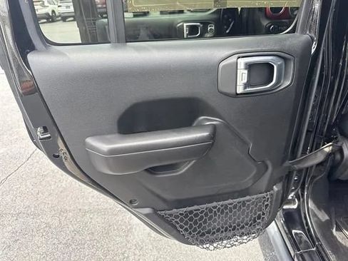 Used 2020 Jeep Gladiator Rubicon AWD/4WD image 15