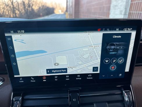 Used 2023 Lincoln Navigator L Reserve image 16