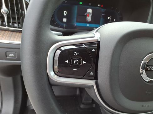 Certified 2023 Volvo XC60 B5 Plus image 16