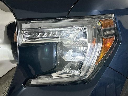 Used 2021 GMC Sierra 1500 SLT w/ SLT Premium Plus Package image 23