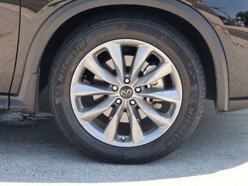 Used 2022 INFINITI QX50 Essential FWD image 11