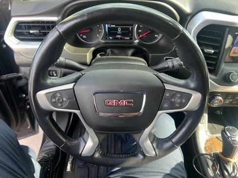 Used 2018 GMC Acadia SLE w/ Driver Alert Package I FWD image 7