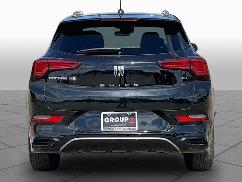 Used 2024 Buick Encore GX Sport Touring FWD image 5